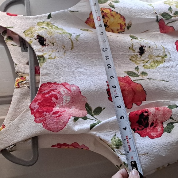 Danny and Nicole plus size 18 W - Picture 5 of 7